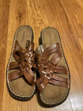 NATURAL SOUL BY NATURALIZER CENTENA LEATHER UPPER SANDALS SIZE  10M- EUC